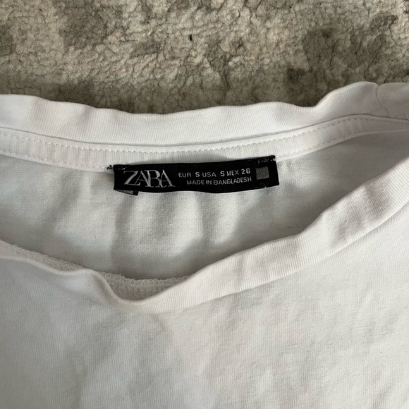 White Zara cropped tank, size small, never worn! - Picture 3 of 3